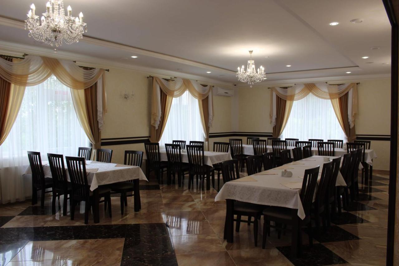 Вишиванка Deliatyn Luaran gambar
